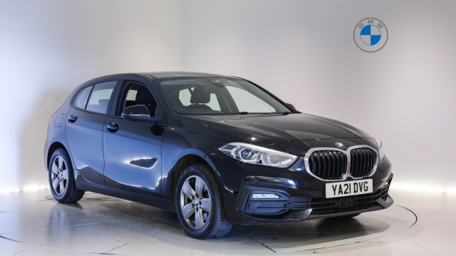 View the 2021 BMW 1 Series: 118i [136] SE 5dr Online at Peter Vardy