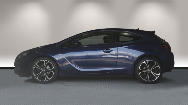 View the 2014 Vauxhall Astra Gtc: 1.4T 16V 140 Limited Edition 3dr Online at Peter Vardy