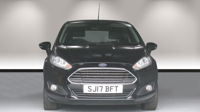 View the 2017 Ford Fiesta: 1.25 82 Zetec 3dr Online at Peter Vardy
