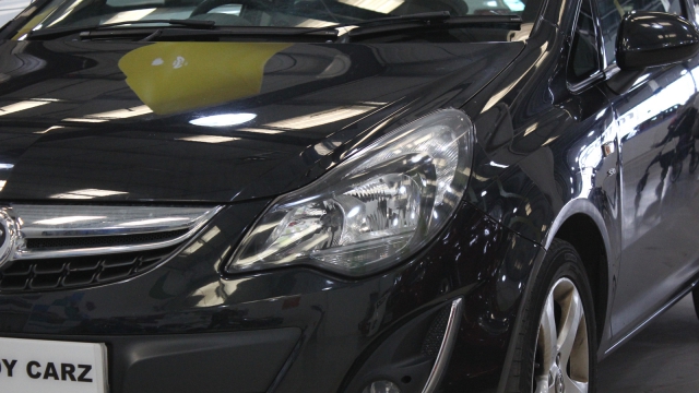 View the 2013 Vauxhall Corsa: 1.2 SXi 3dr Online at Peter Vardy