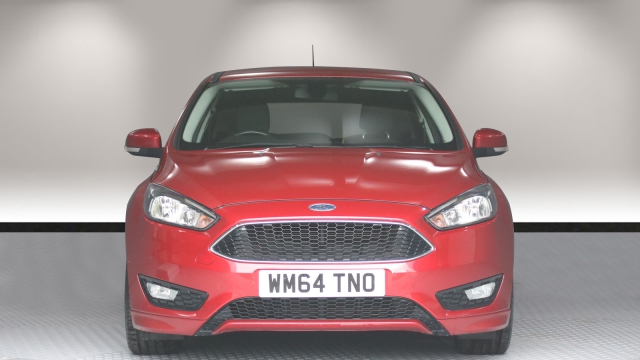 View the 2015 Ford Focus: 1.0 EcoBoost 125 Zetec S 5dr Online at Peter Vardy