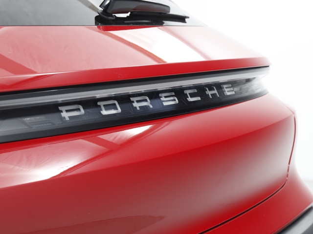 View the 2022 Porsche Taycan: 300kW 79kWh 5dr RWD Auto [5 Seat] Online at Peter Vardy