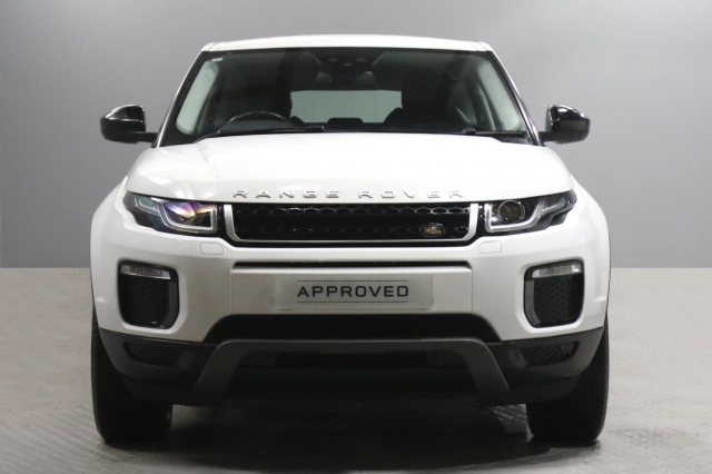 View the 2017 Land Rover Range Rover Evoque: 2.0 eD4 SE Tech 5dr 2WD Online at Peter Vardy