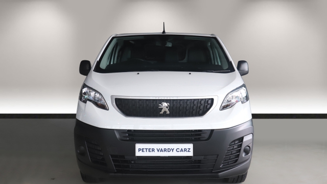 View the 2021 Peugeot Expert: 1000 1.5 BlueHDi 100 Professional Van Online at Peter Vardy