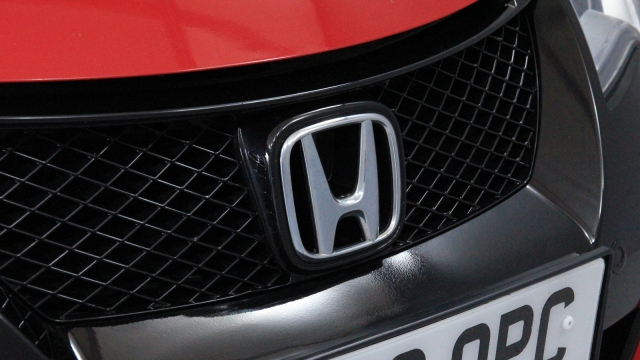 View the 2016 Honda Civic: 1.6 i-DTEC SE Plus 5dr [Nav] Online at Peter Vardy