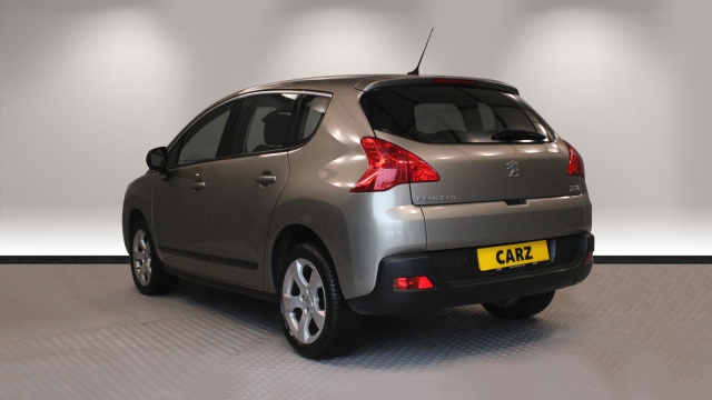 View the 2012 Peugeot 3008: 1.6 HDi 112 Active II 5dr Online at Peter Vardy