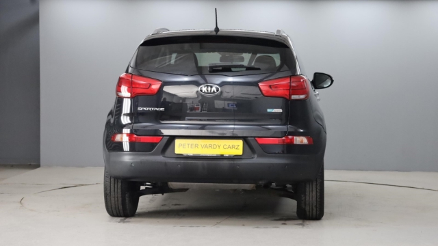 View the 2014 Kia Sportage: 1.7 CRDi ISG 2 5dr Online at Peter Vardy