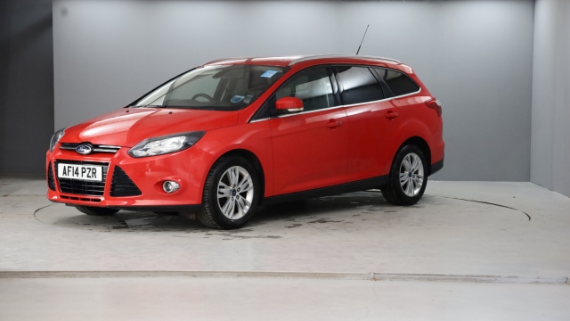 View the 2014 Ford Focus: 1.6 TDCi 115 Titanium Navigator 5dr Online at Peter Vardy