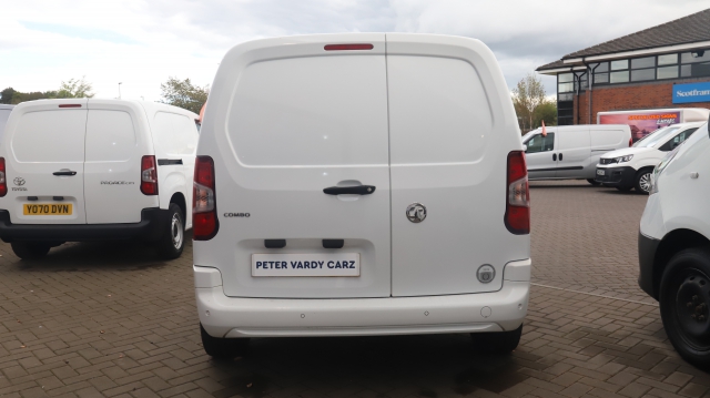View the 2020 Vauxhall Combo Cargo: 2000 1.5 Turbo D 100ps H1 Sportive Van Online at Peter Vardy