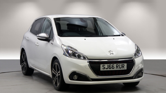 View the 2016 Peugeot 208: 1.6 BlueHDi 100 GT Line 5dr [non Start Stop] Online at Peter Vardy