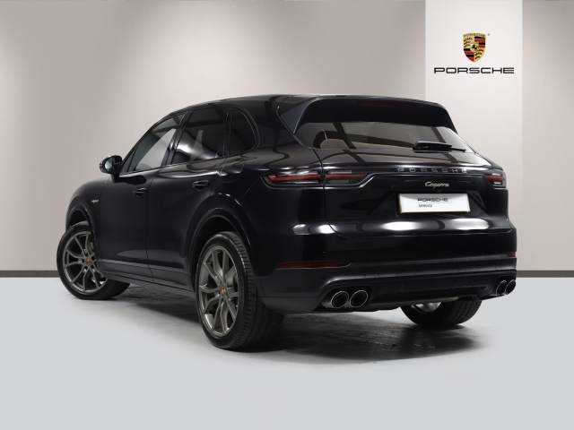 View the 2019 Porsche Cayenne: S E-Hybrid 5dr Tiptronic S Online at Peter Vardy