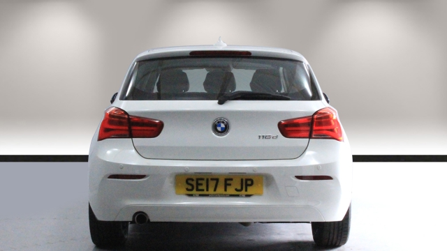 View the 2017 Bmw 1 Series: 116d SE 5dr [Nav] Online at Peter Vardy