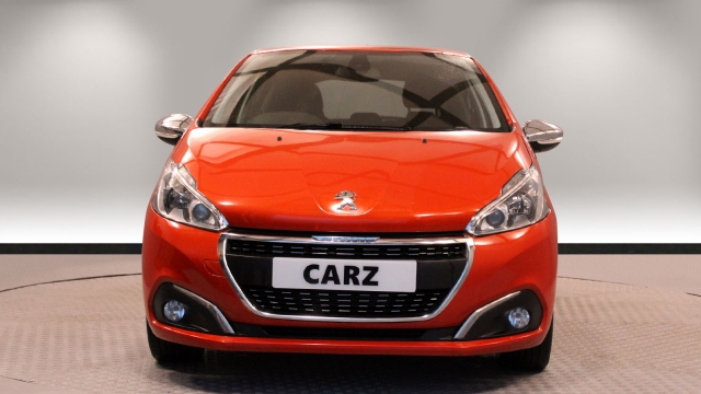 View the 2017 Peugeot 208: 1.2 PureTech 82 Allure 5dr Online at Peter Vardy