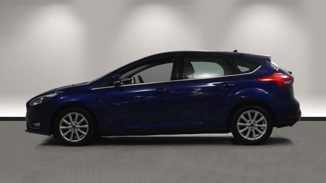 View the 2018 Ford Focus: 1.5 TDCi 120 Titanium 5dr Online at Peter Vardy