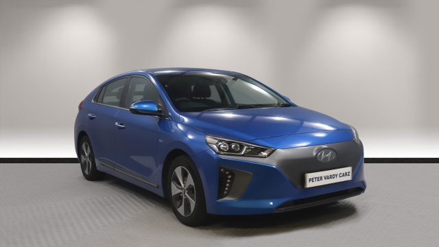 View the 2017 Hyundai Ioniq: 88kW Electric Premium 28kWh 5dr Auto Online at Peter Vardy