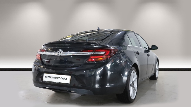 View the 2016 Vauxhall Insignia: 1.4T SRi Nav 5dr [Start Stop] Online at Peter Vardy