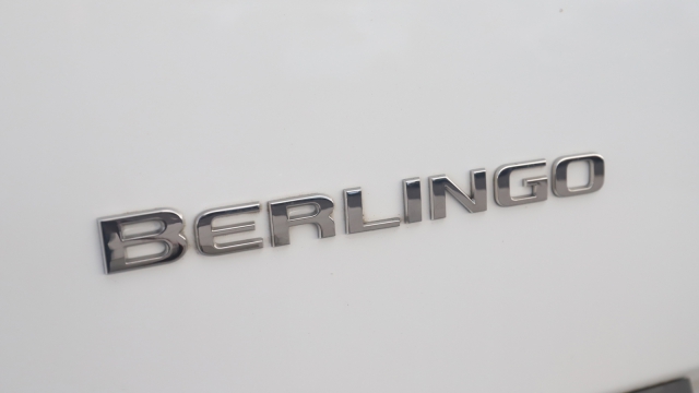 View the 2021 Citroen Berlingo: 1.5 BlueHDi 650Kg X 75ps Online at Peter Vardy