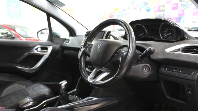 View the 2015 Peugeot 2008: 1.6 VTi Allure 5dr Online at Peter Vardy