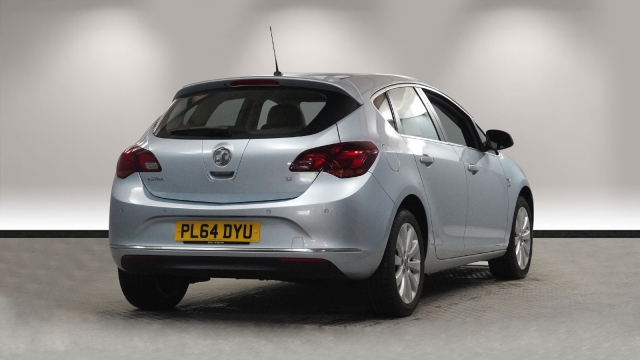 View the 2014 Vauxhall Astra: 1.6i 16V Elite 5dr Online at Peter Vardy