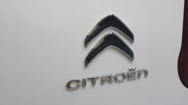 View the 2020 Citroen Berlingo: 1.5 BlueHDi 650Kg Enterprise 75ps [Start stop] Online at Peter Vardy