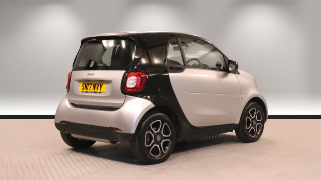 View the 2017 Smart Fortwo Coupe: 1.0 Prime Premium 2dr Aut Online at Peter Vardy