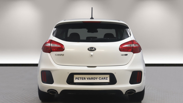 View the 2016 Kia Ceed: 1.6 CRDi ISG GT-Line 5dr Online at Peter Vardy