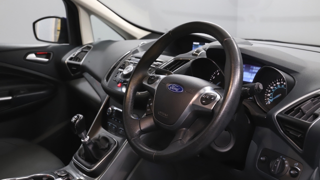 View the 2014 Ford C-max: 1.0 EcoBoost 125 Titanium X 5dr Online at Peter Vardy