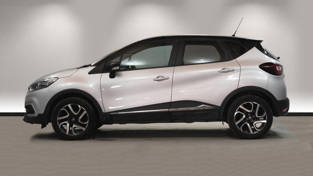 View the 2019 Renault Captur: 0.9 TCE 90 Iconic 5dr Online at Peter Vardy