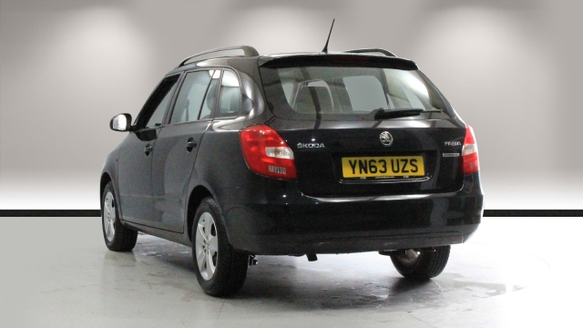 View the 2013 Skoda Fabia: 1.2 TDI CR GreenLine II 5dr Online at Peter Vardy