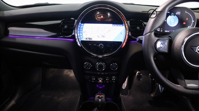 View the 2021 Mini Hatchback: 1.5 Cooper Sport II 5dr [Nav Pack] Online at Peter Vardy
