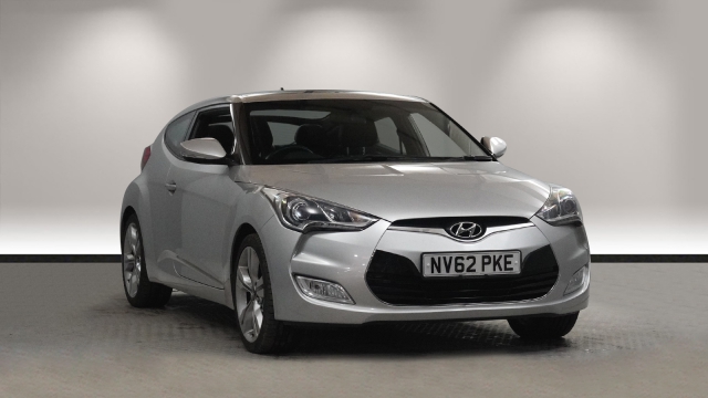 View the 2013 Hyundai Veloster: 1.6 GDi Sport 4dr Online at Peter Vardy