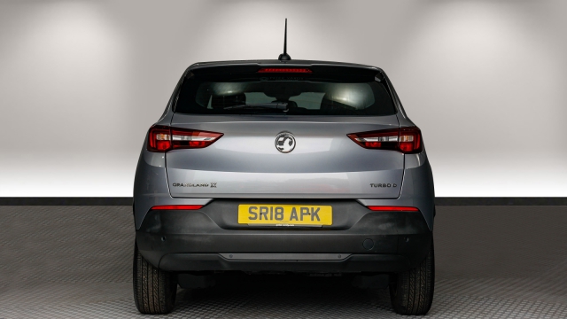 View the 2018 Vauxhall Grandland X: 1.6 Turbo D SE 5dr Auto Online at Peter Vardy