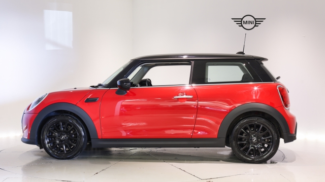View the 2021 Mini Hatchback: 1.5 Cooper Classic 3dr [Nav Pack] Online at Peter Vardy