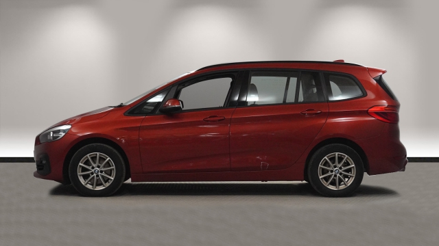 View the 2019 Bmw 2 Series: 218i SE 5dr Online at Peter Vardy
