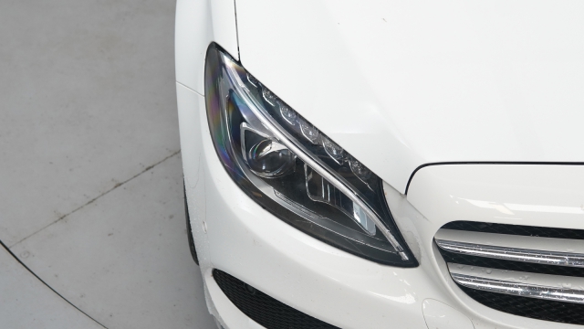 View the 2016 Mercedes-benz C Class: C250d AMG Line Premium 4dr Auto Online at Peter Vardy