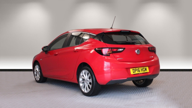 View the 2016 Vauxhall Astra: 1.6 CDTi 16V ecoFLEX Design 5dr Online at Peter Vardy