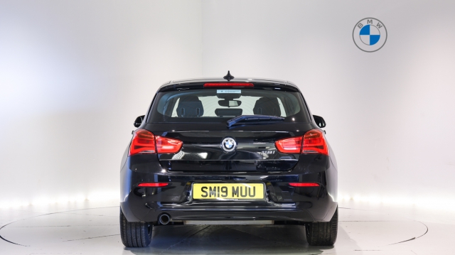 View the 2019 Bmw 1 Series: 118i [1.5] Sport 5dr [Nav/Servotronic] Online at Peter Vardy