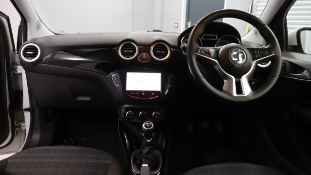 View the 2015 Vauxhall Adam: 1.2i Glam 3dr Online at Peter Vardy