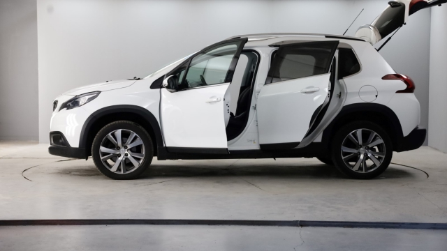 View the 2018 Peugeot 2008: 1.2 PureTech 110 Allure 5dr Online at Peter Vardy