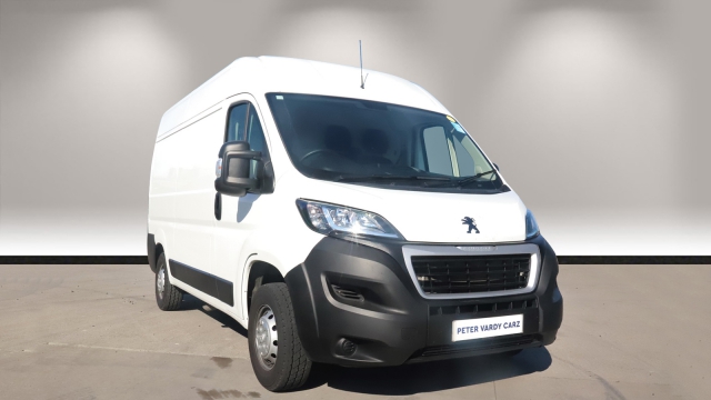 View the 2021 Peugeot Boxer: 2.2 BlueHDi H2 Professional Van 140ps Online at Peter Vardy