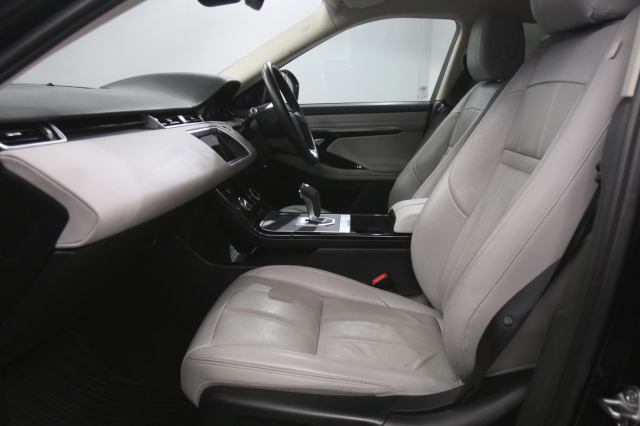 View the 2019 Land Rover Range Rover Evoque: 2.0 D180 S 5dr Auto Online at Peter Vardy