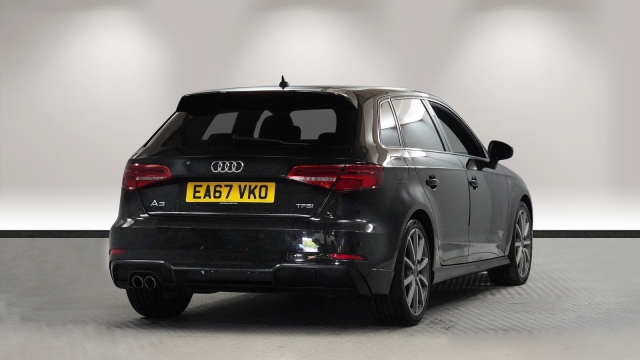 View the 2017 Audi A3: 1.5 TFSI Black Edition 5dr S Tronic Online at Peter Vardy