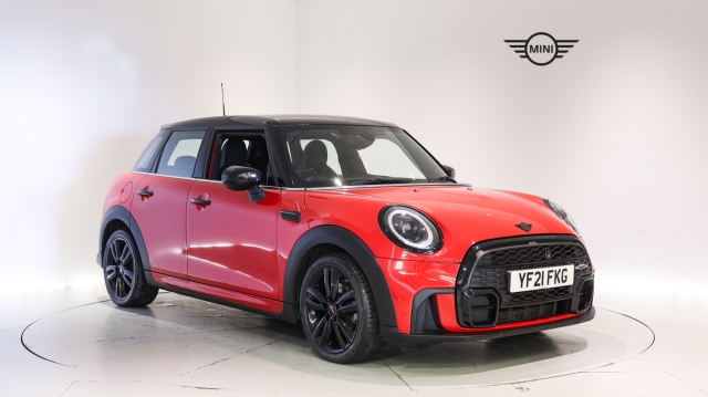 View the 2021 Mini Hatchback: 1.5 Cooper Sport 5dr [Nav Pack] Online at Peter Vardy