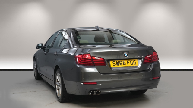 View the 2016 Bmw 5 Series: 530d SE 4dr Step Auto Online at Peter Vardy