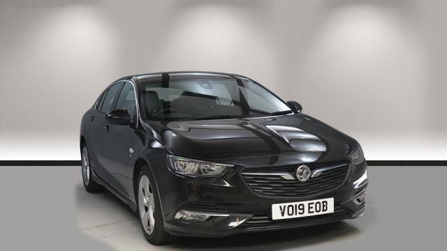 View the 2019 Vauxhall Insignia: 1.5T SRi Vx-line Nav 5dr Online at Peter Vardy