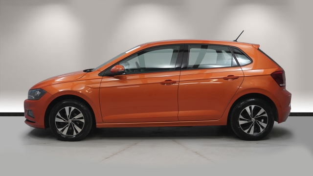 View the 2018 Volkswagen Polo: 1.0 TSI 95 SE 5dr Online at Peter Vardy