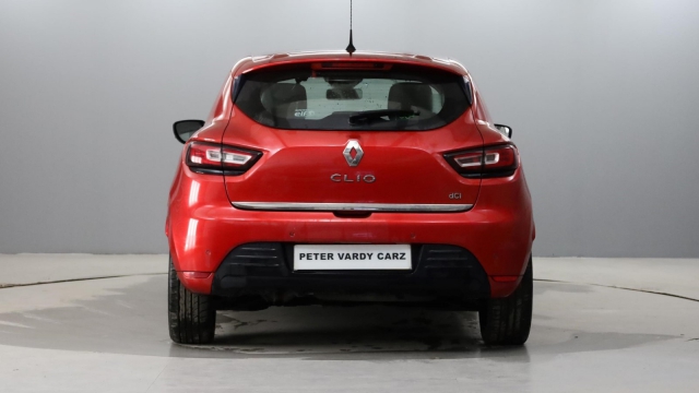 View the 2017 Renault Clio: 1.5 dCi 90 Dynamique S Nav 5dr Online at Peter Vardy