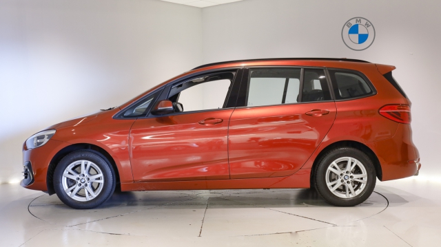 View the 2019 Bmw 2 Series: 218i SE 5dr Online at Peter Vardy