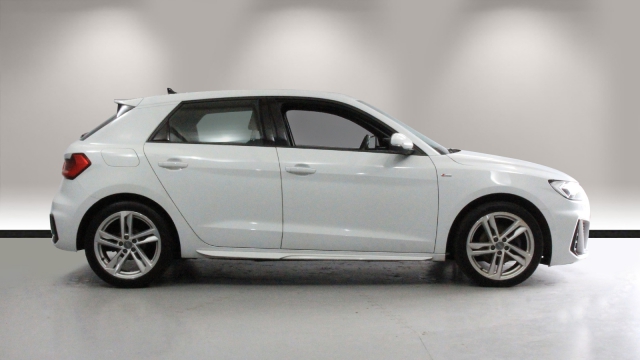 View the 2019 Audi A1: 30 TFSI S Line 5dr Online at Peter Vardy