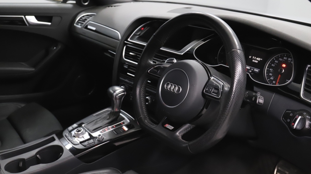 View the 2015 Audi A4: 2.0 TDI 177 Quattro Black Edition Plus 4dr STronic Online at Peter Vardy